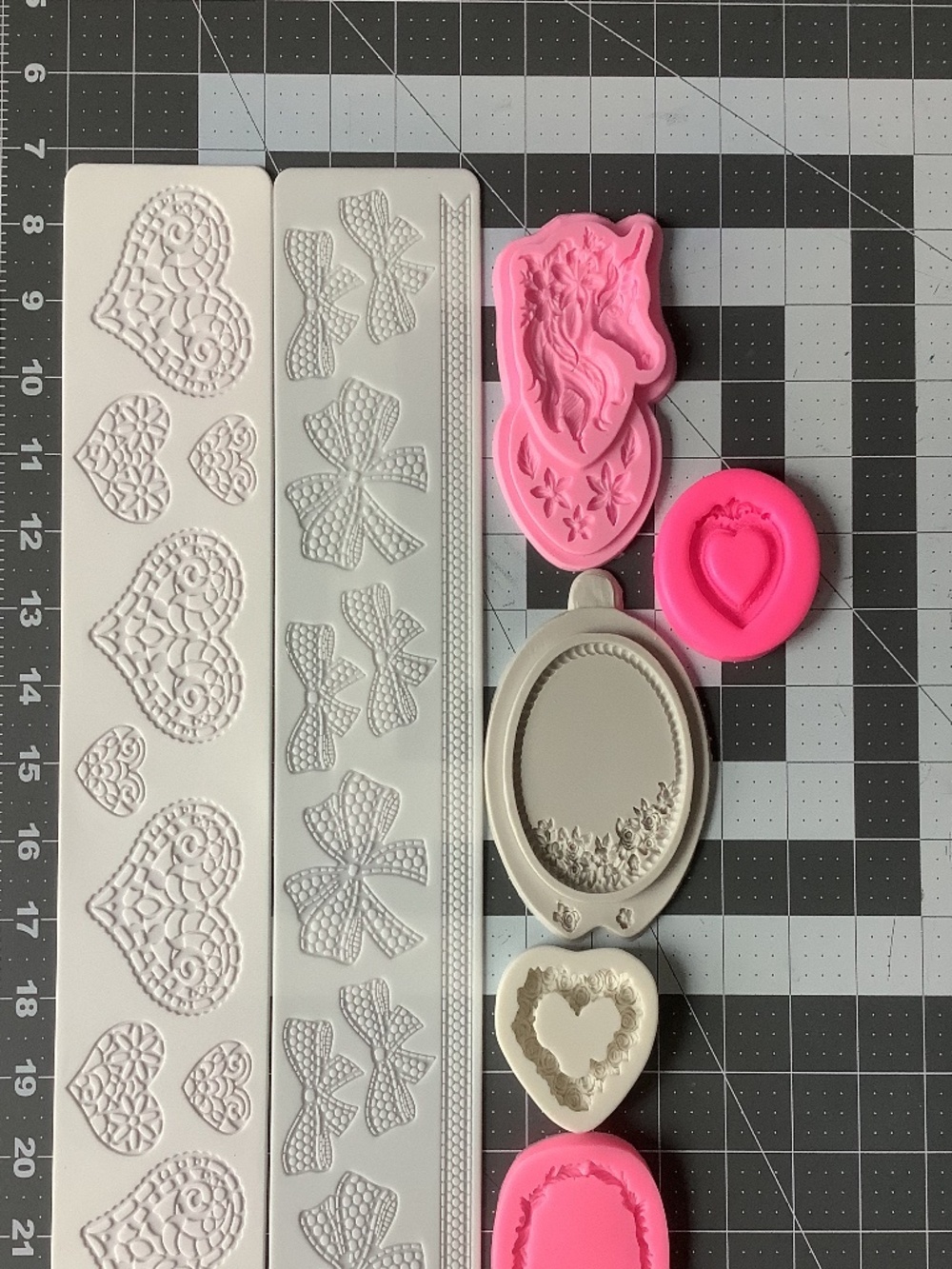 3D Silicone Molds Set 7 for clay , resin, crafts, and food products.